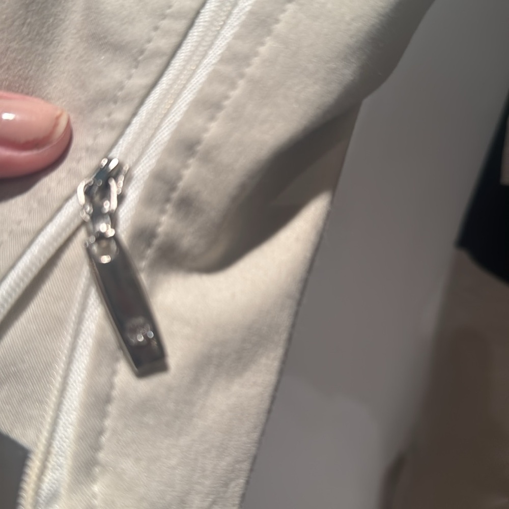 Anatomie Cream Bomber Lightweight Zip-Up & matching pants. (Listed separately) - Picture 4 of 9